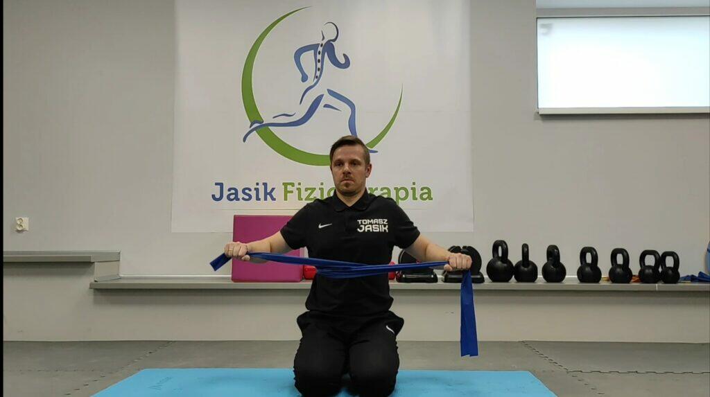 Ćwiczenia z taśmą w Jasik Fizjoterapia